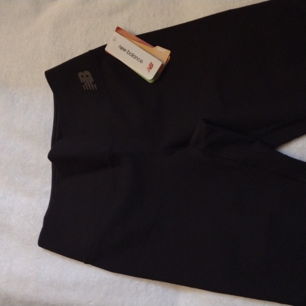 New Balance Tights - Picture 2 of 9